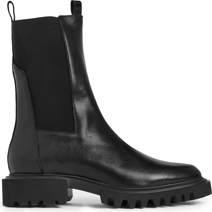 Hallie Lug Sole Chelsea Boot - Image 5