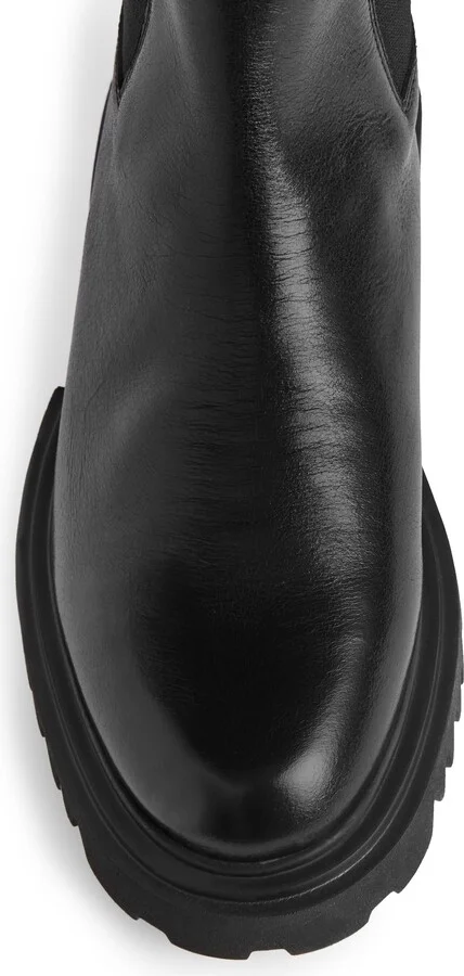 Hallie Lug Sole Chelsea Boot - Image 6