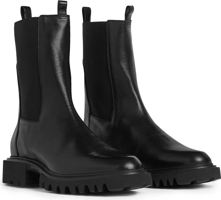 Hallie Lug Sole Chelsea Boot