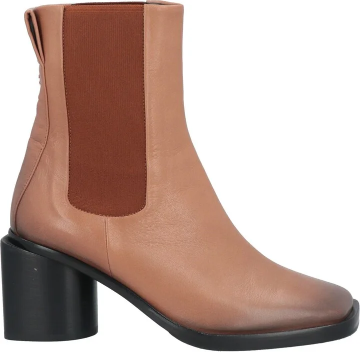 Halmanera Woman Ankle boots - Image 3