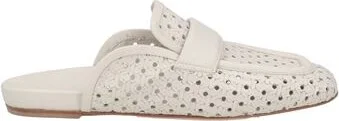 Halmanera Woman Mules & Clogs
