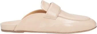 Halmanera Woman Mules & Clogs