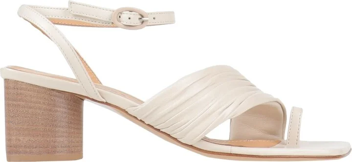 Halmanera Woman Thong sandal - Image 6