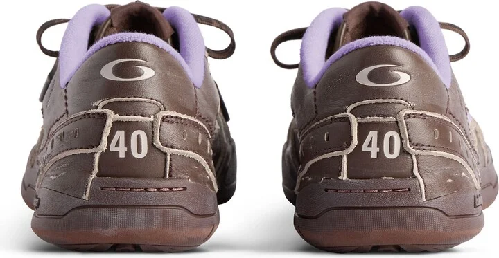 Hamptons Medium Worn-Out Sneaker - Image 5