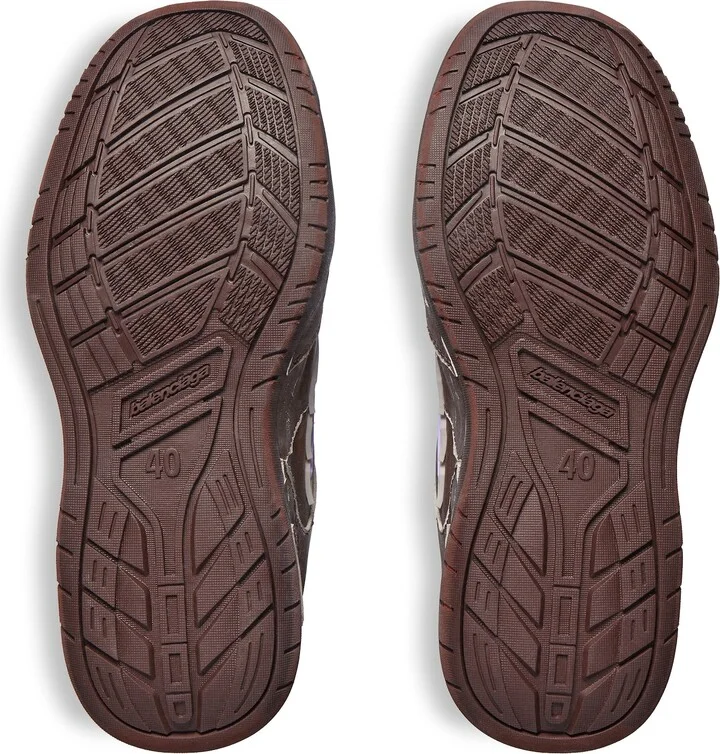 Hamptons Medium Worn-Out Sneaker - Image 7