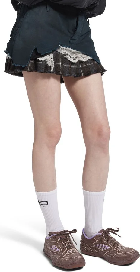 Hamptons Medium Worn-Out Sneaker - Image 9