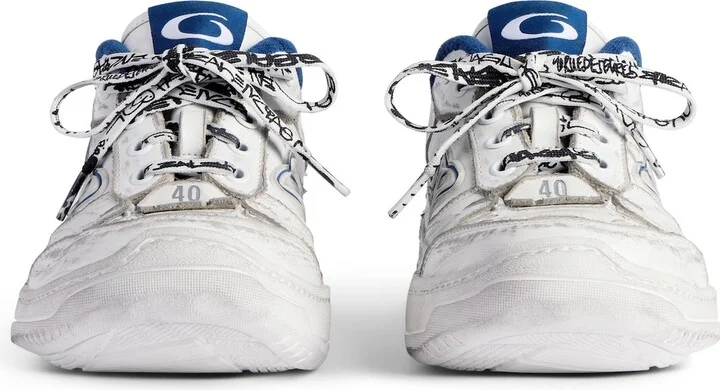 Hamptons Worn-Out Sneaker - Image 3