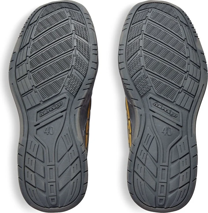 Hamptons Worn-Out Sneaker - Image 7