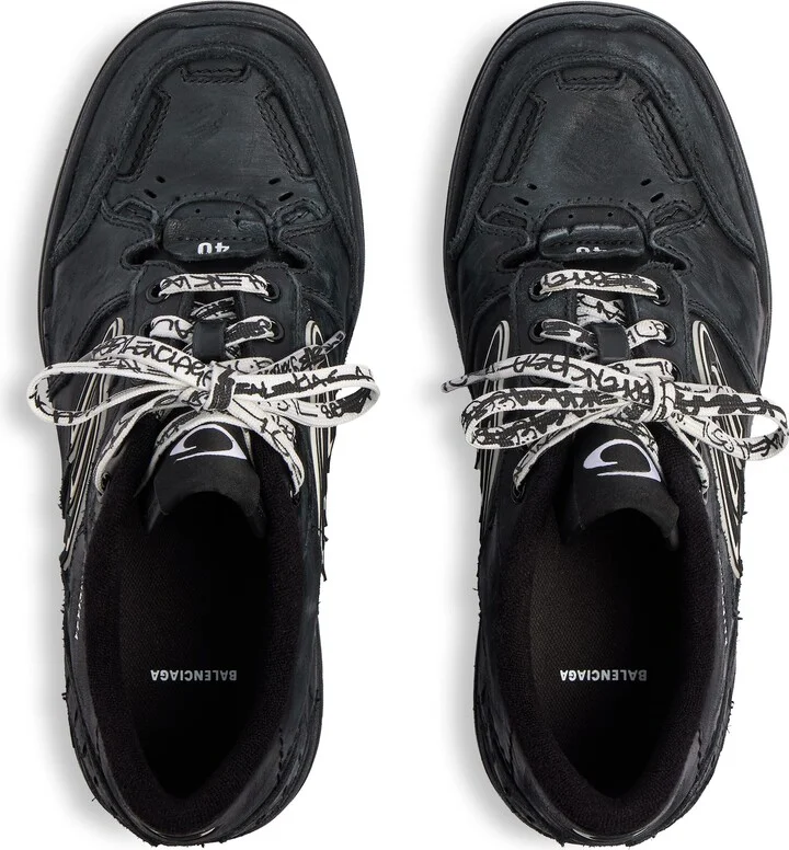 Hamptons Worn-Out Sneaker - Image 6