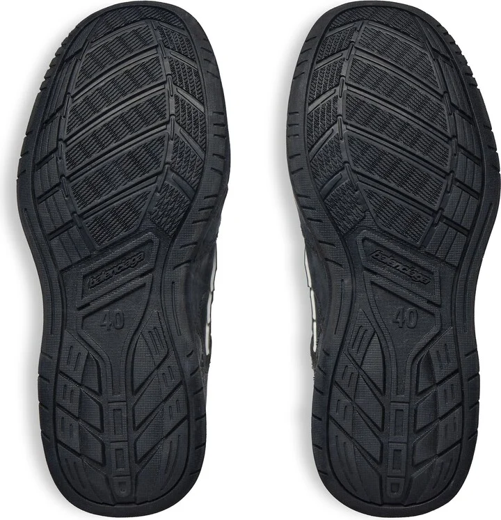 Hamptons Worn-Out Sneaker - Image 7