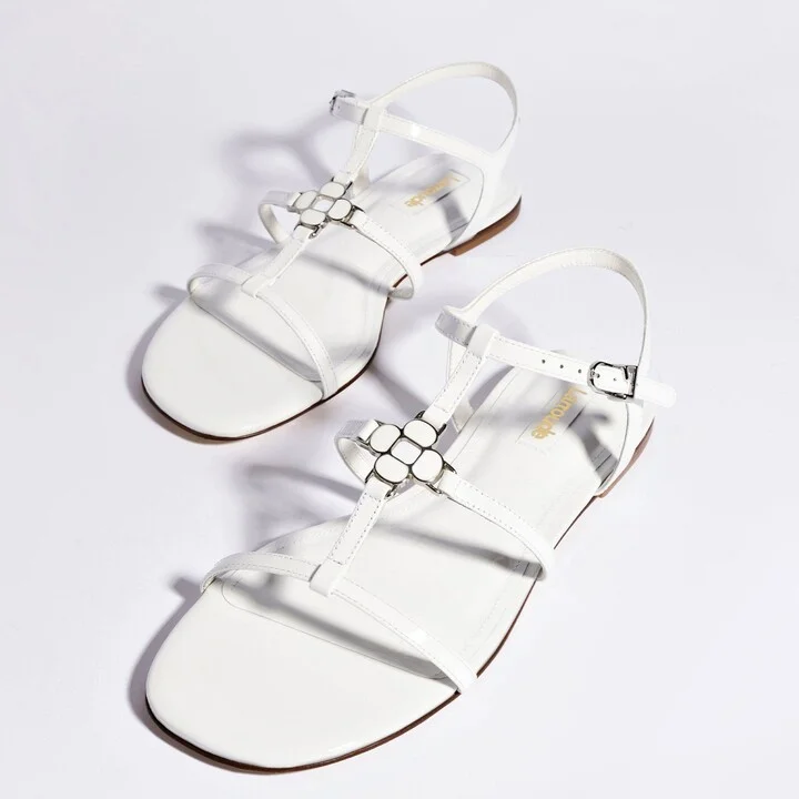 Hana Flat - Image 6