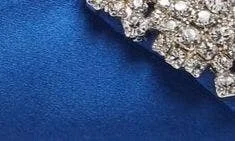 Hangisi Crystal Buckle Pump - Image 7