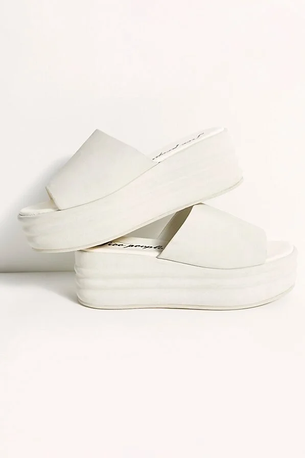 Harbor Flatform Sandals - Image 4