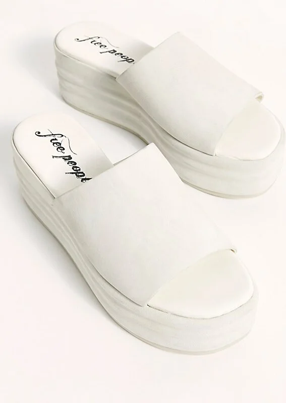 Harbor Flatform Sandals - Image 5