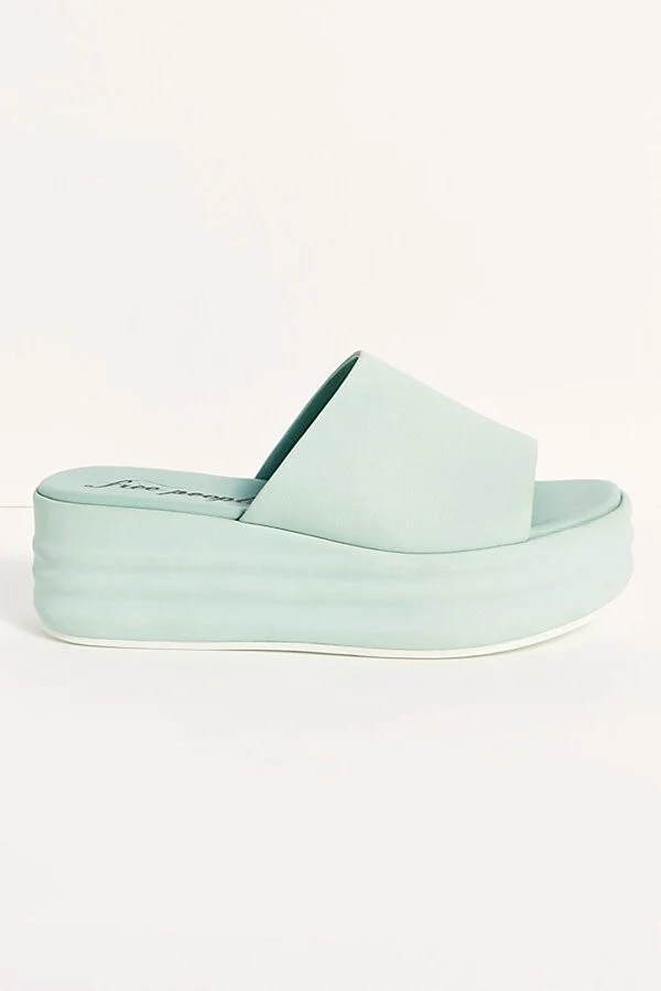 Harbor Flatform Sandals - Image 4