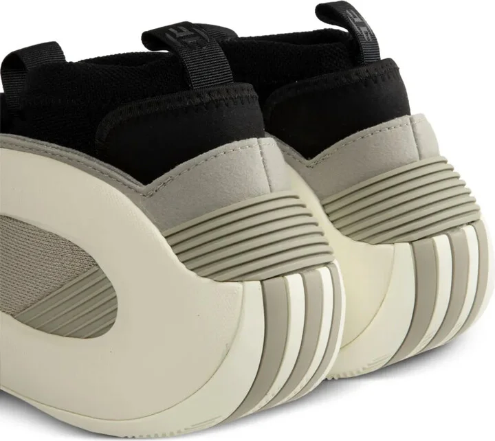 Harden Volume 8 trainers - Image 3