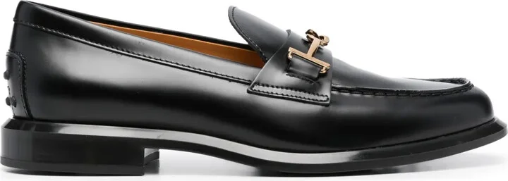 Hardware-Detail Polished Loafers