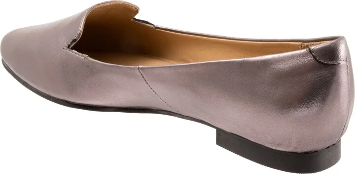 Harlowe Pointed Toe Loafer - Image 10