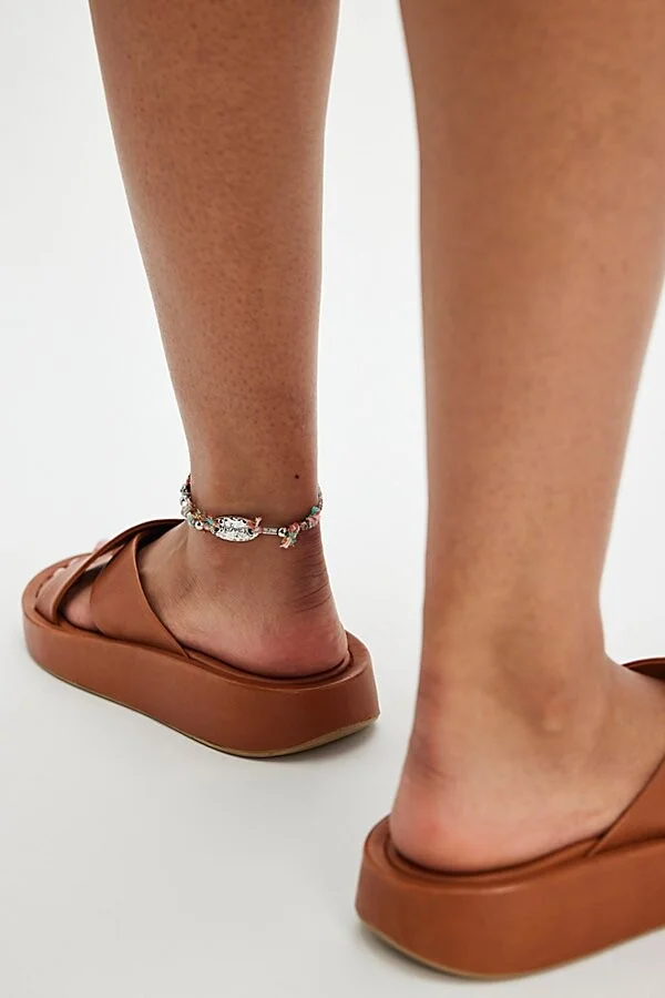 Hattie Flatform Sandals - Image 3