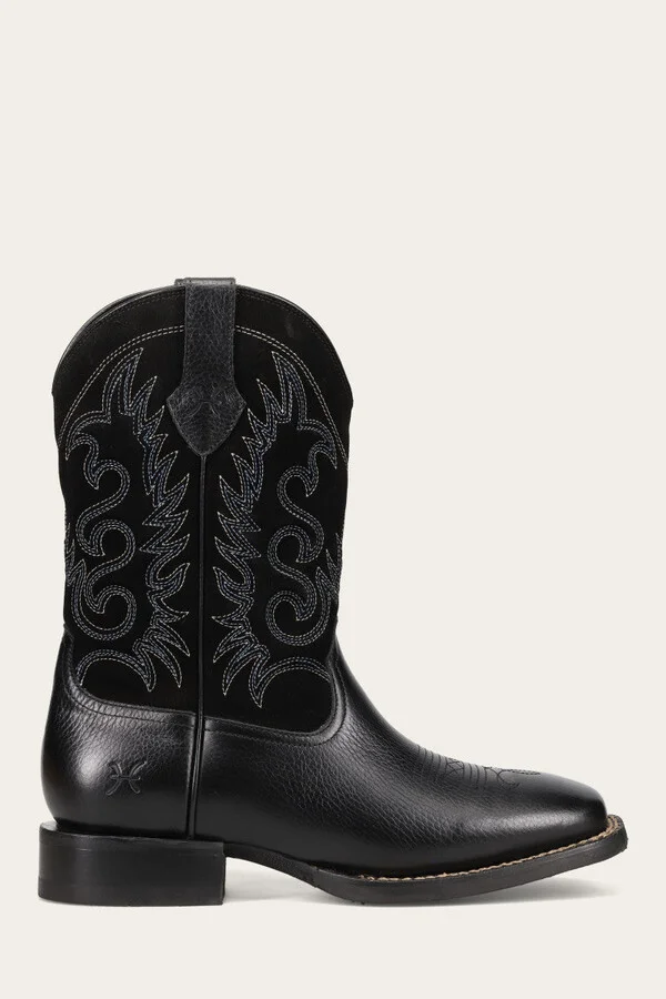 Black/black