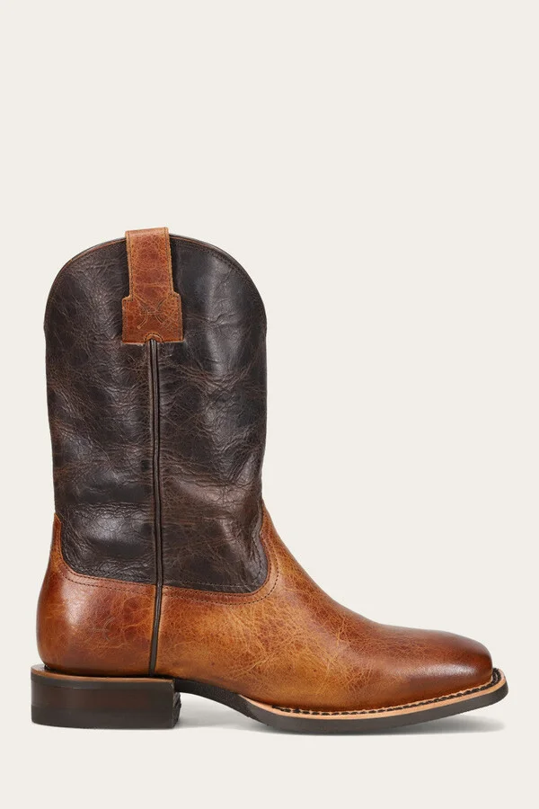 Saddle/dark Brown