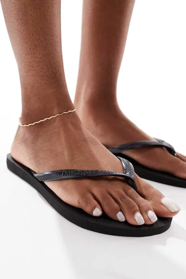 Havaianas slim flip flops in black