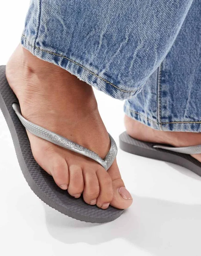 Havaianas slim flip flops in steel gray - Image 3