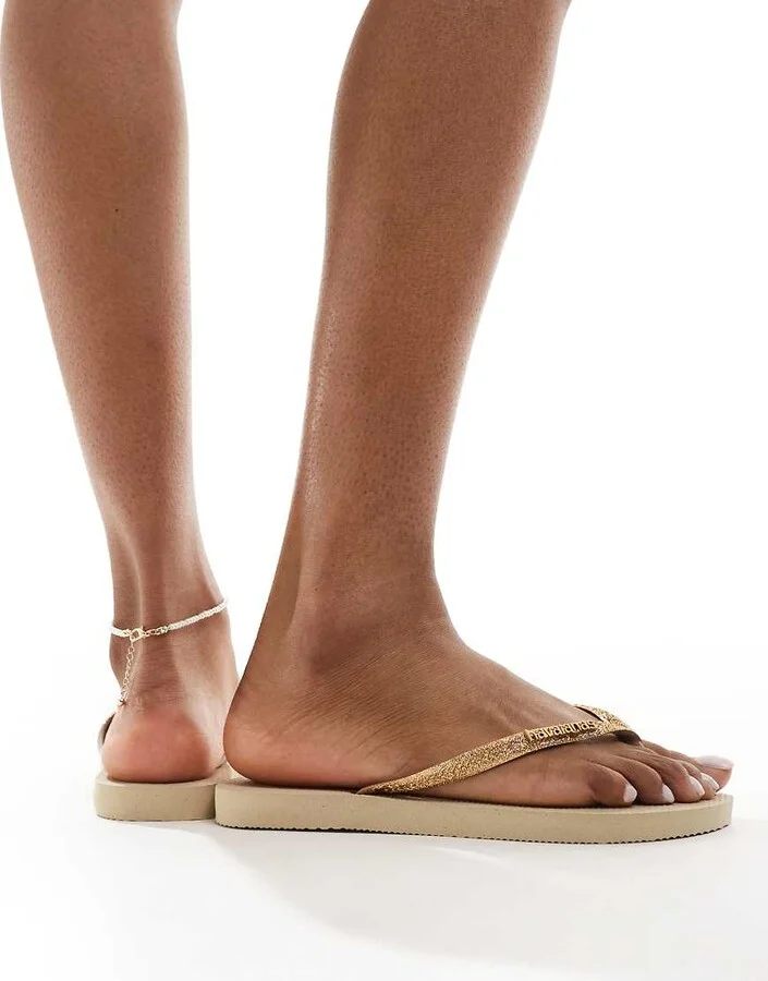 Havaianas slim glitter flip flops in golden sand - Image 3