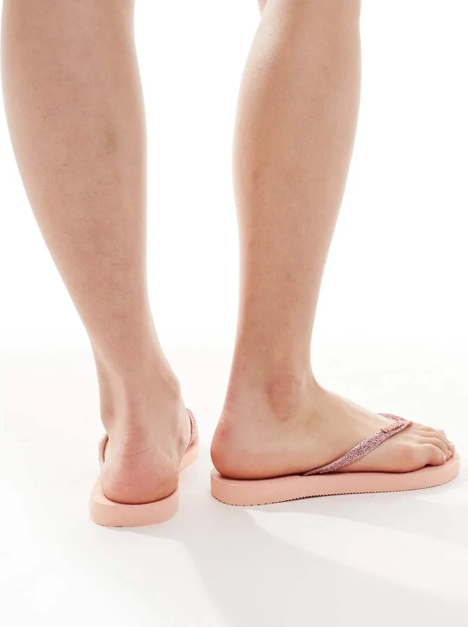 Havaianas slim glitter II flip flops in pink - Image 4