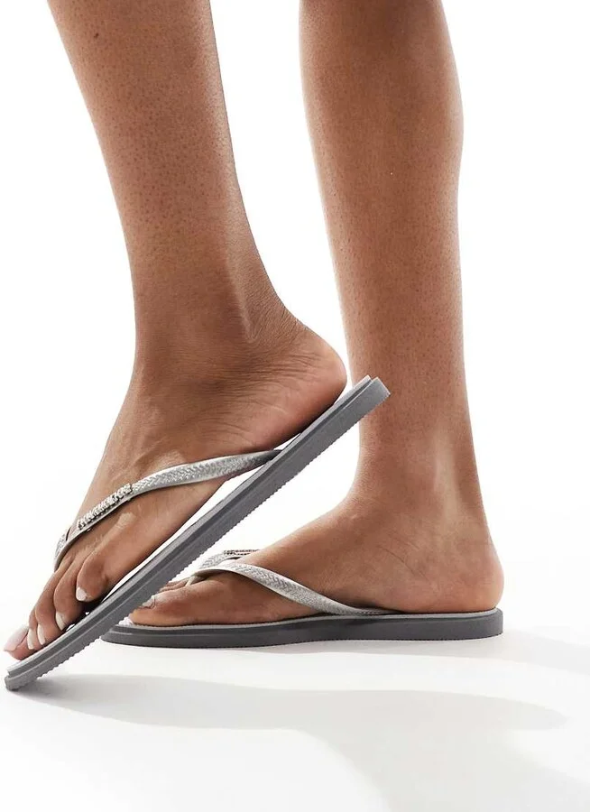 Havaianas slim pointed flip flops in steel gray - Image 4