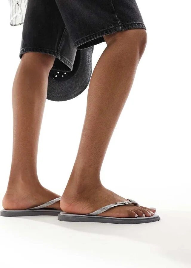 Havaianas slim pointed flip flops in steel gray