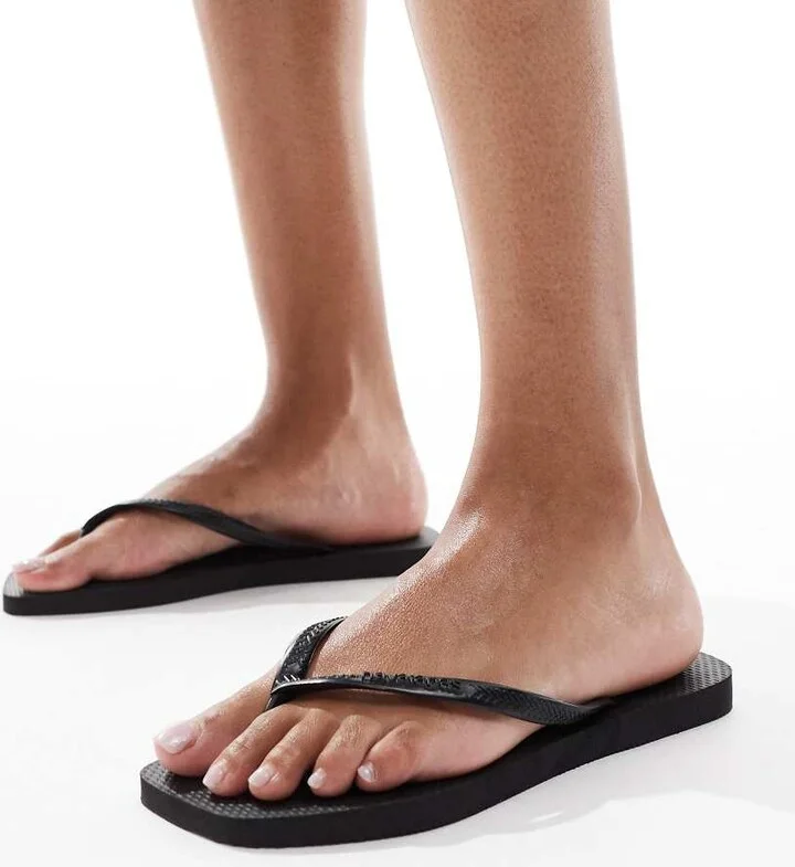 Havaianas square toe flip flops in black