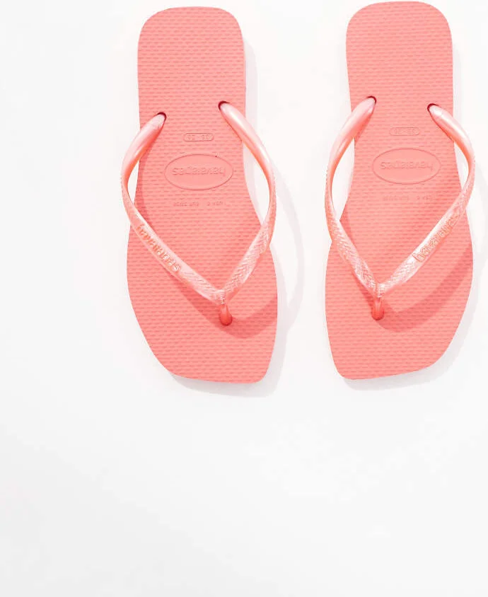 Havaianas square toe flip flops in coral - Image 2