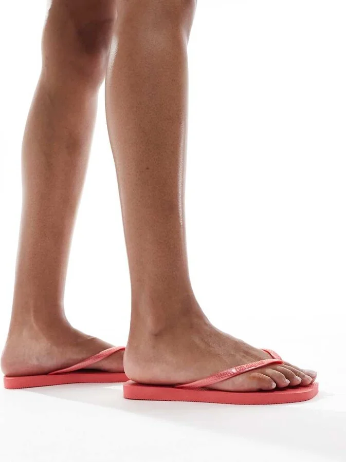 Havaianas square toe flip flops in coral - Image 3