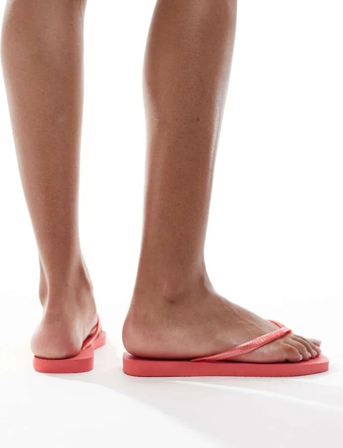 Havaianas square toe flip flops in coral - Image 4