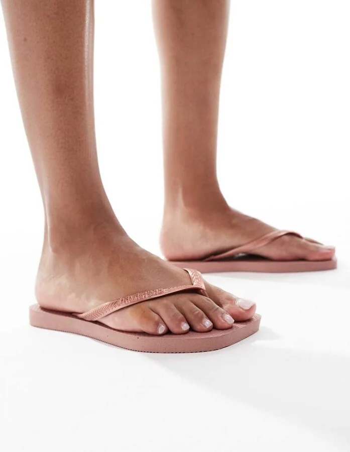 Havaianas square toe flip flops in crocus rose
