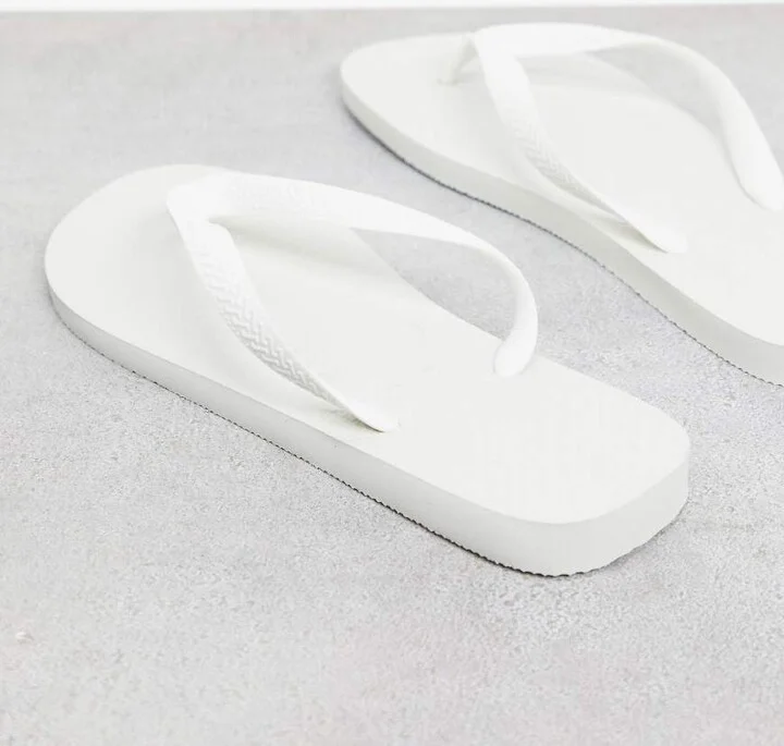 Havianas classic flip flops in white