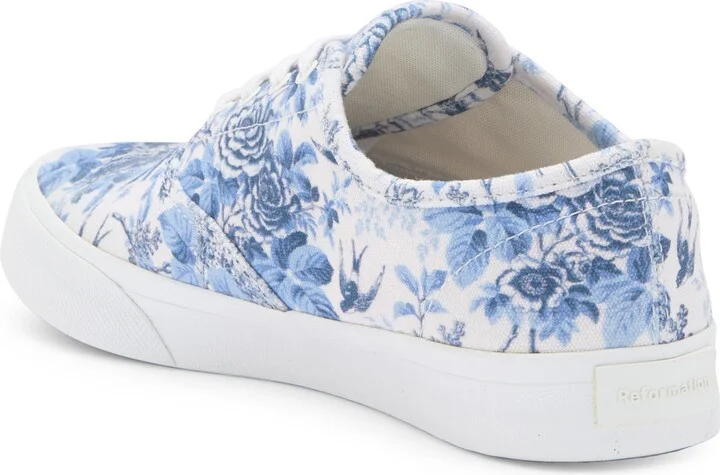 Hazel Canvas Low Top Sneaker - Image 2