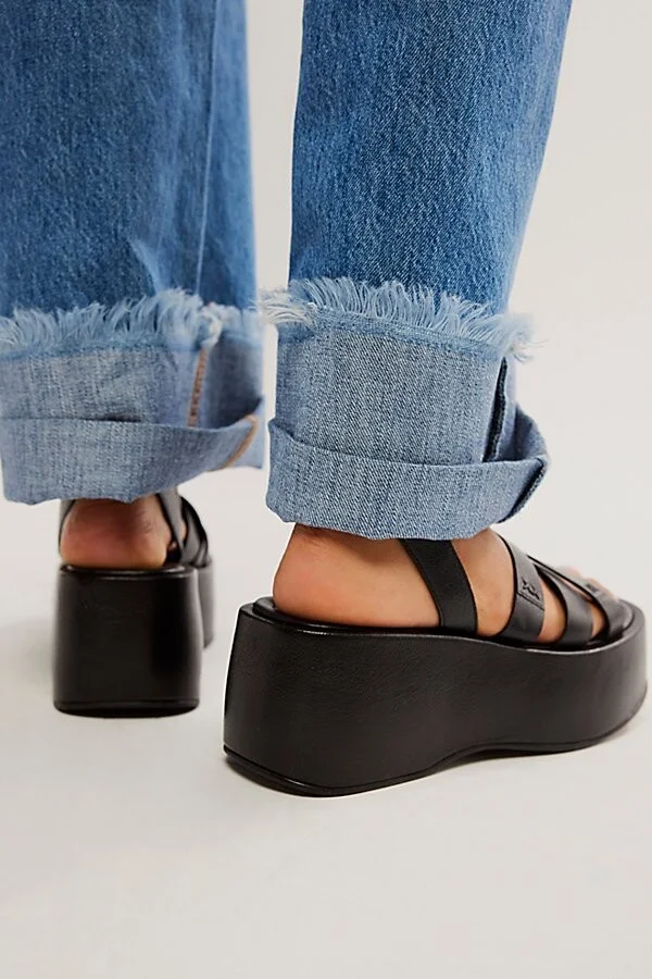 Hazel Flatform Sandals - Image 3