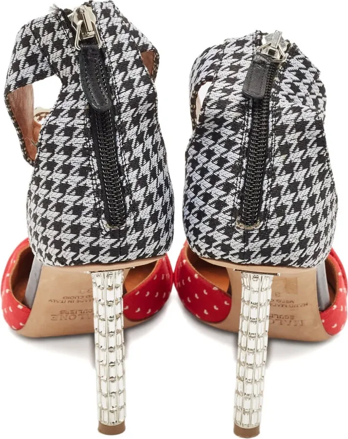 Heart-Buckle Pattern Pumps - Image 4
