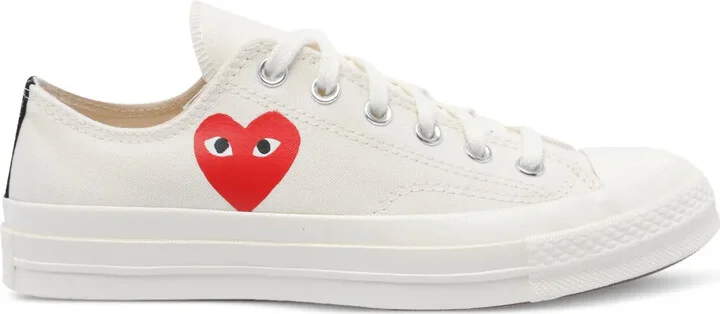heart-detail Chuck Taylor sneakers