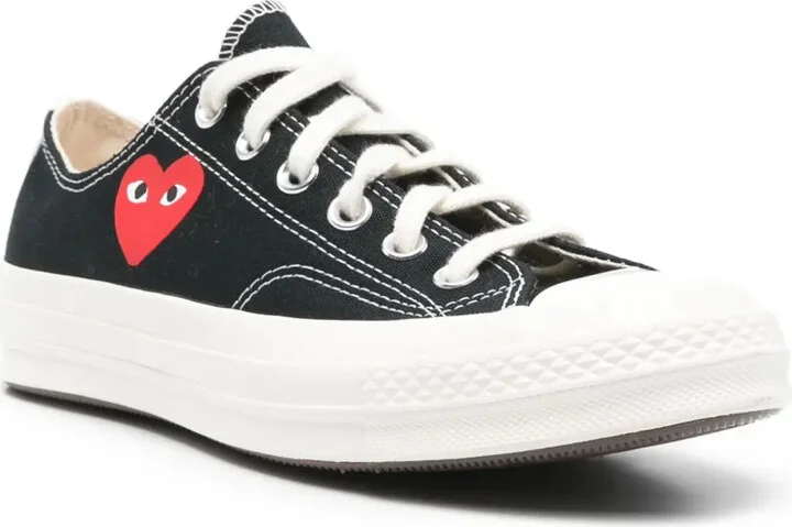 Heart sneakers - Image 2