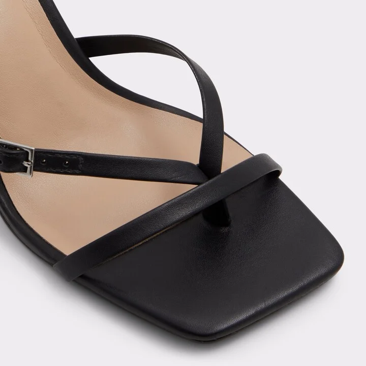 Heeled flip flop - Image 5