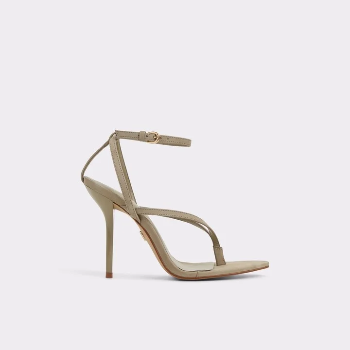 Heeled flip flop