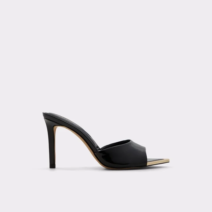 Heeled mule