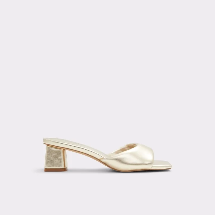 Heeled mule