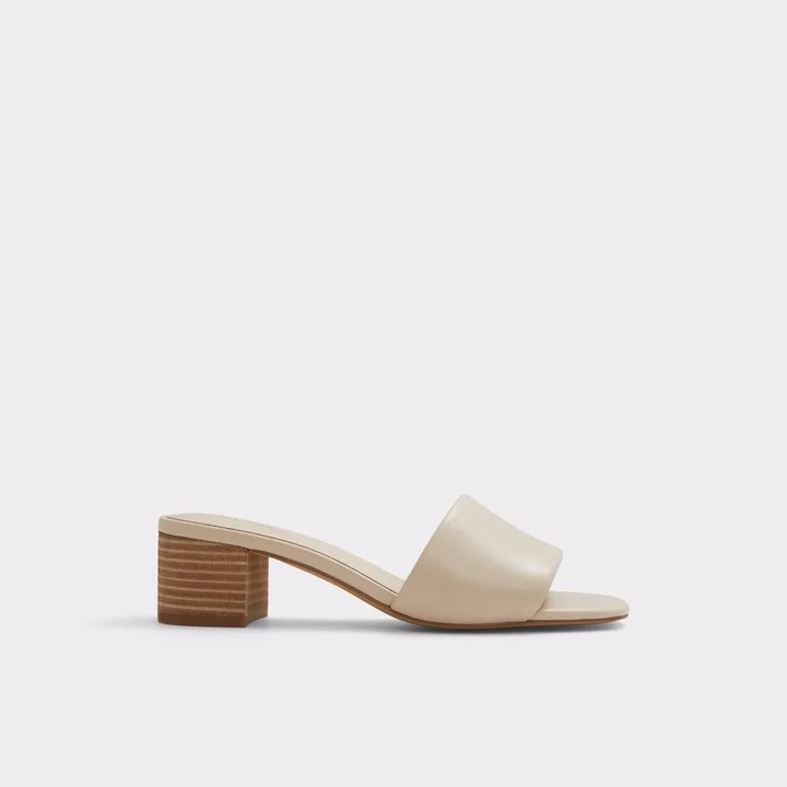 Heeled mule