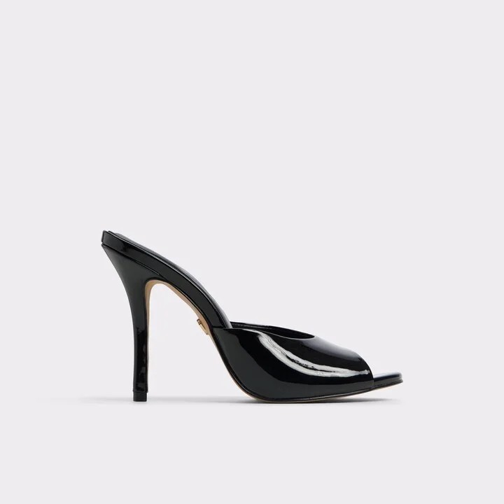 Heeled mule