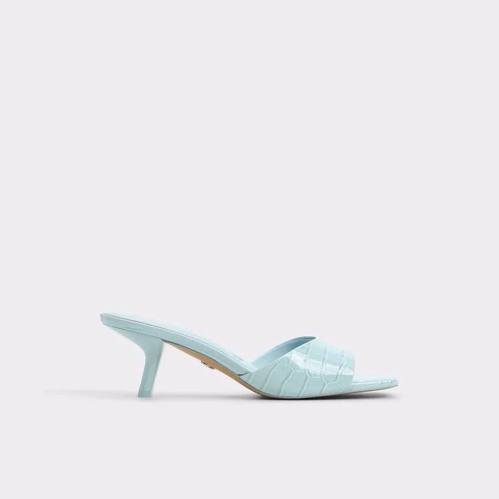 Heeled mule