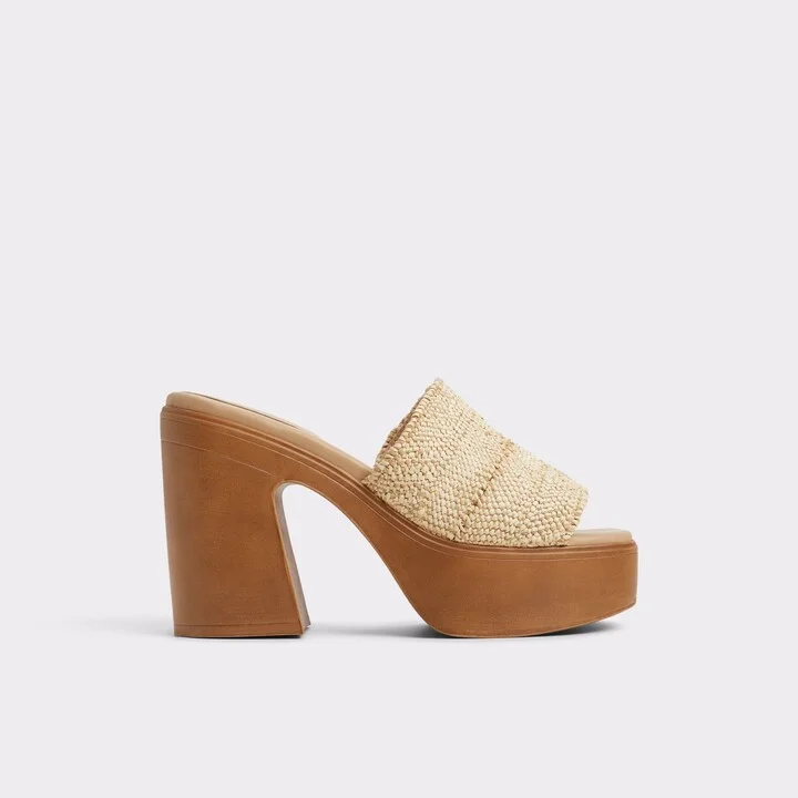 Heeled mule